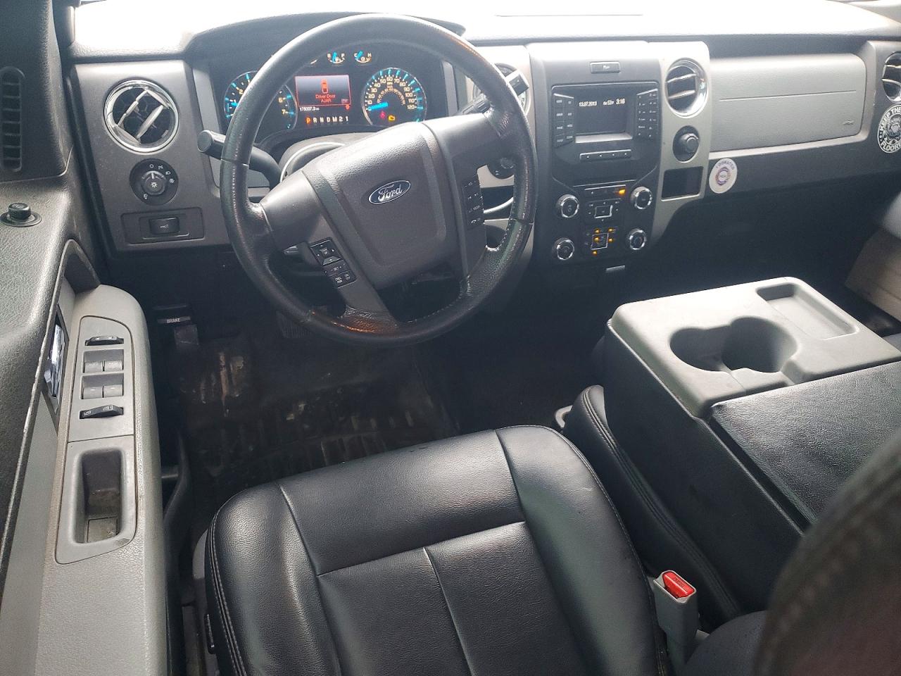 Ford F-150 Super Cab