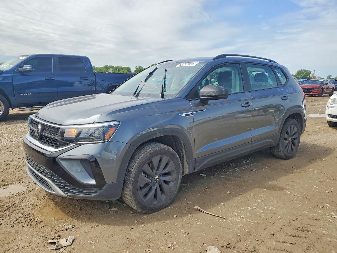 Salvage Volkswagen Taos Image