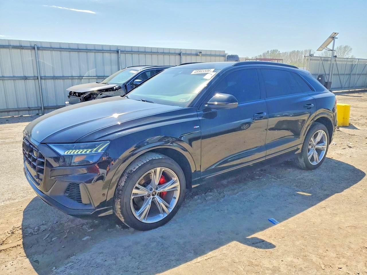 Salvage Audi Q8 Image
