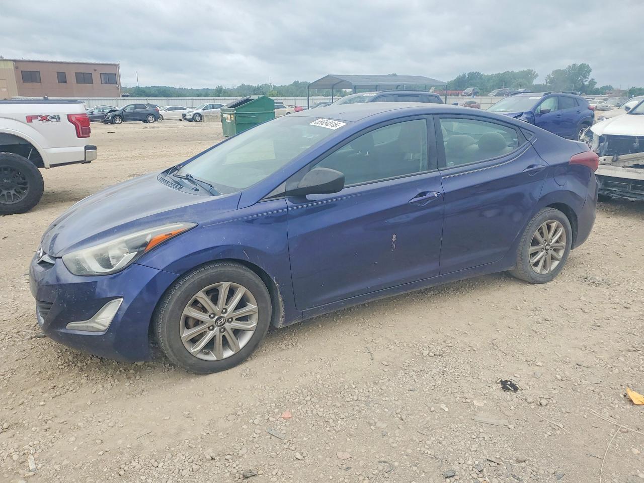 Salvage Hyundai ELANTRA Image