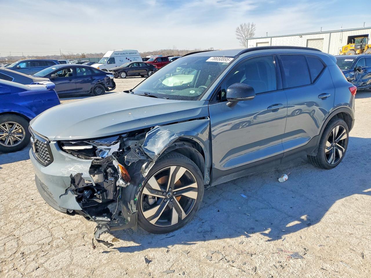 Salvage Volvo Xc40 Plus Image