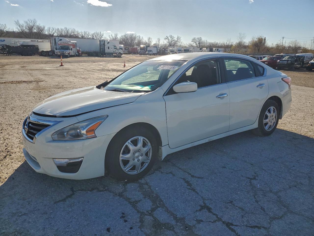 Salvage Nissan Altima Image