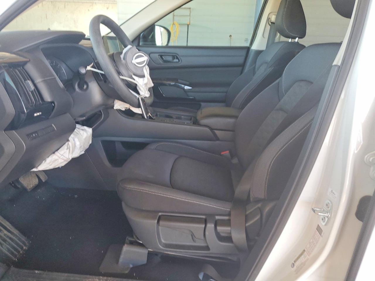 Nissan Pathfinder S