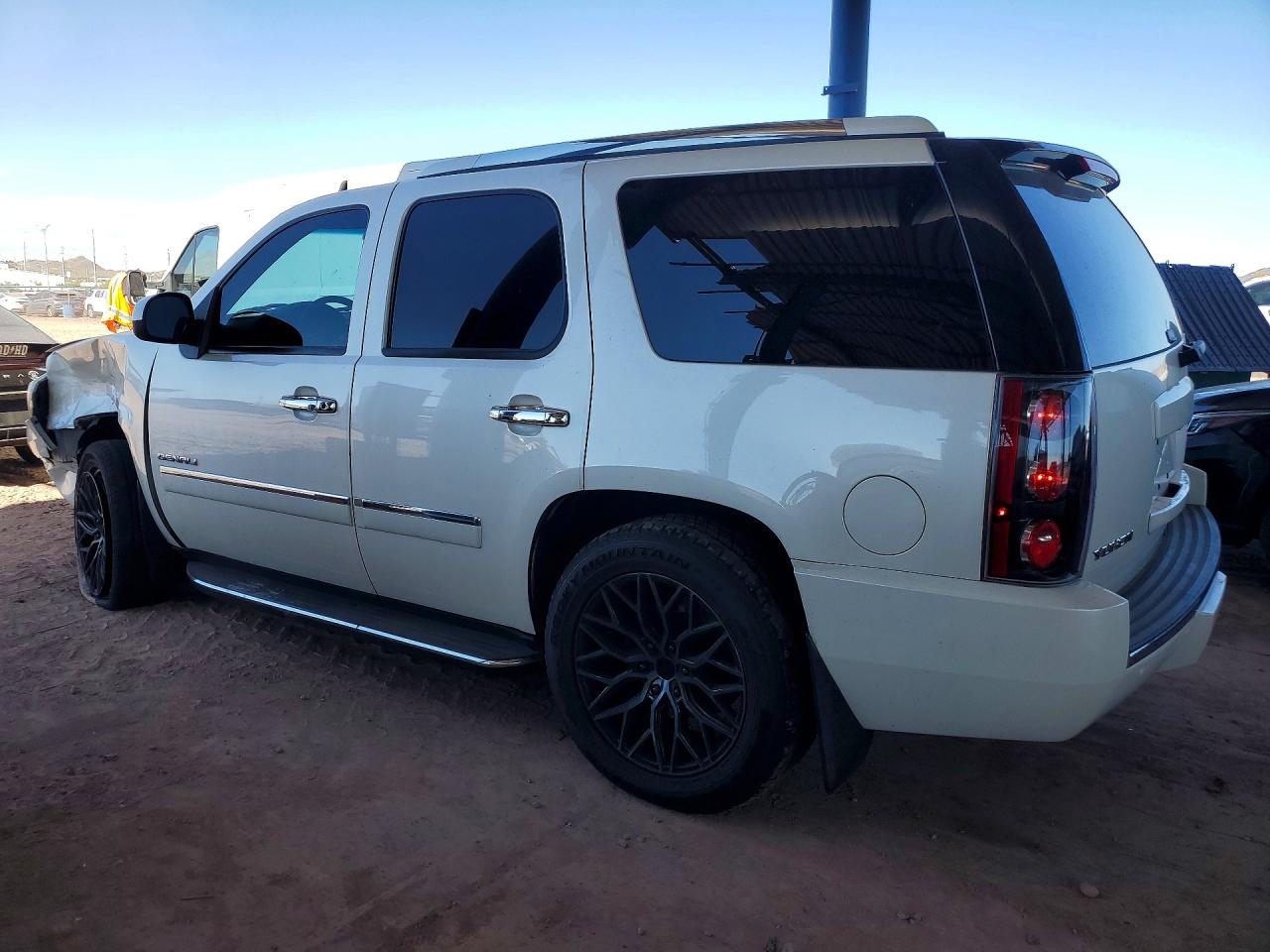GMC Yukon Denali