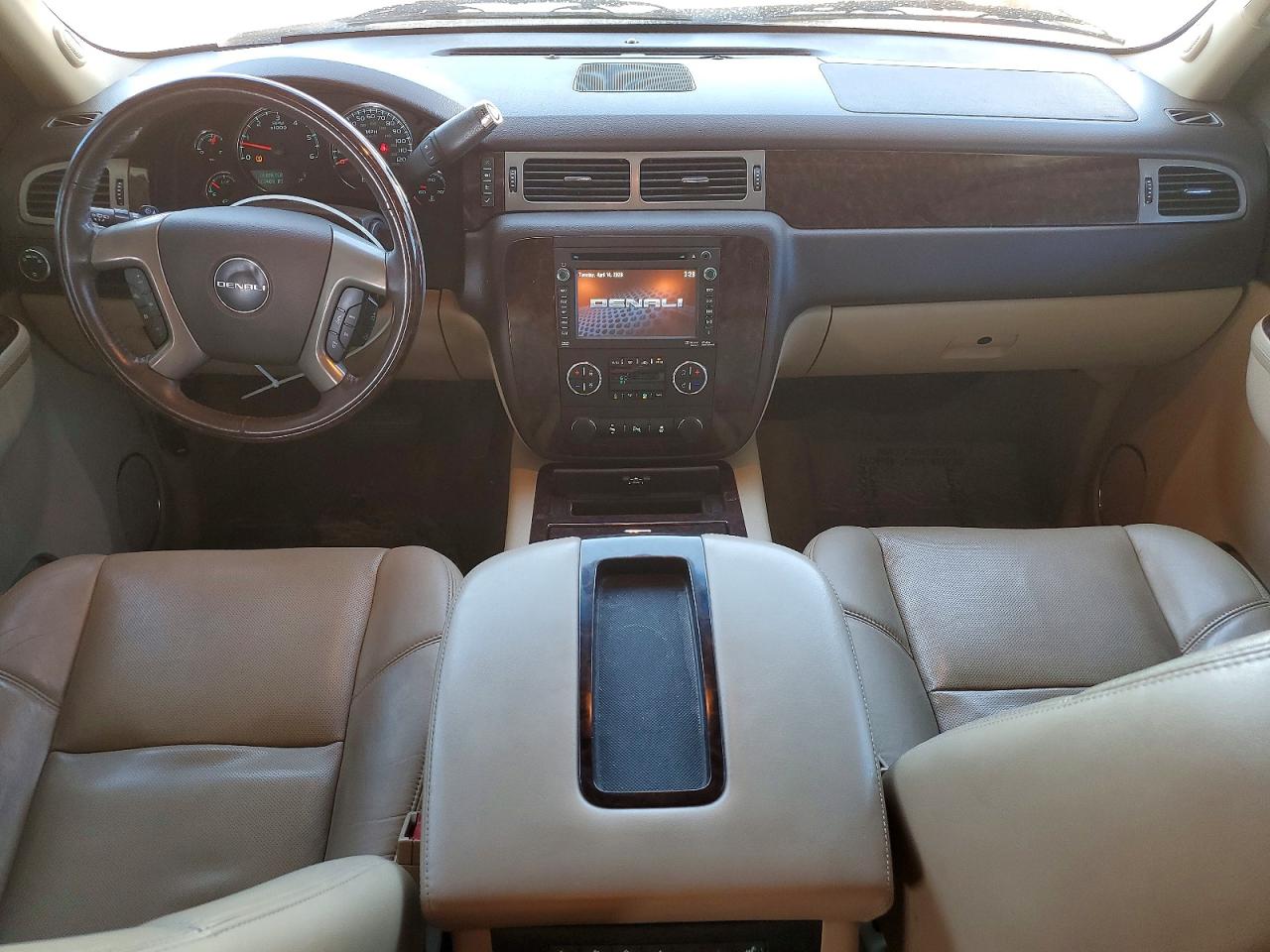 GMC Yukon Denali