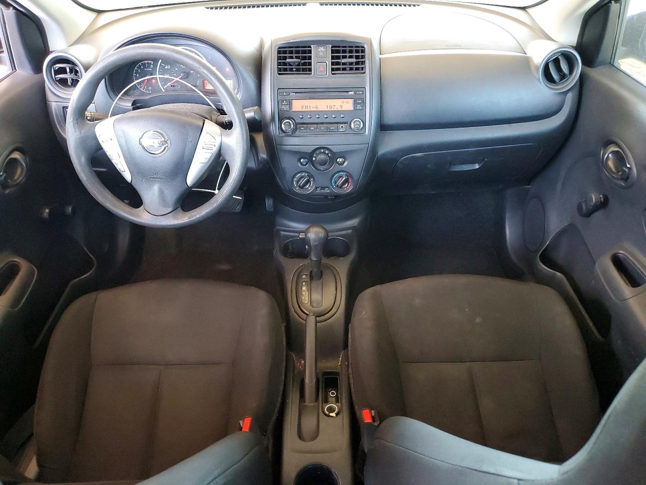 Nissan Versa 1.6 S Plus