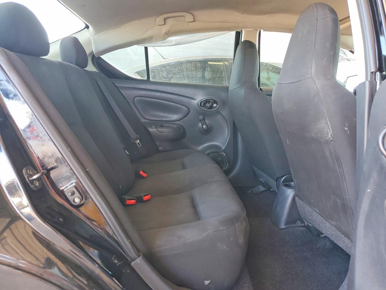 Nissan Versa 1.6 S Plus