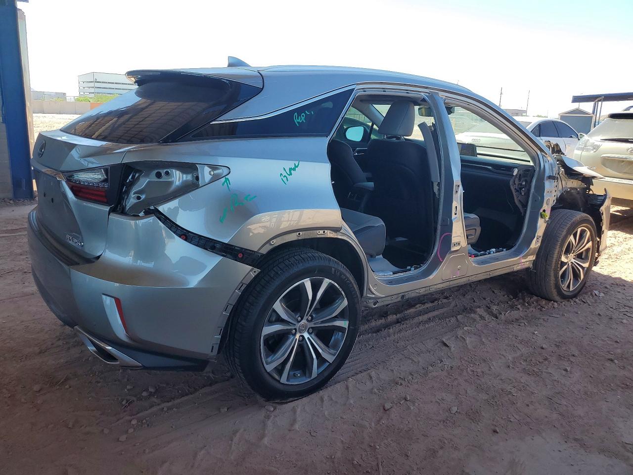 Lexus RX Base