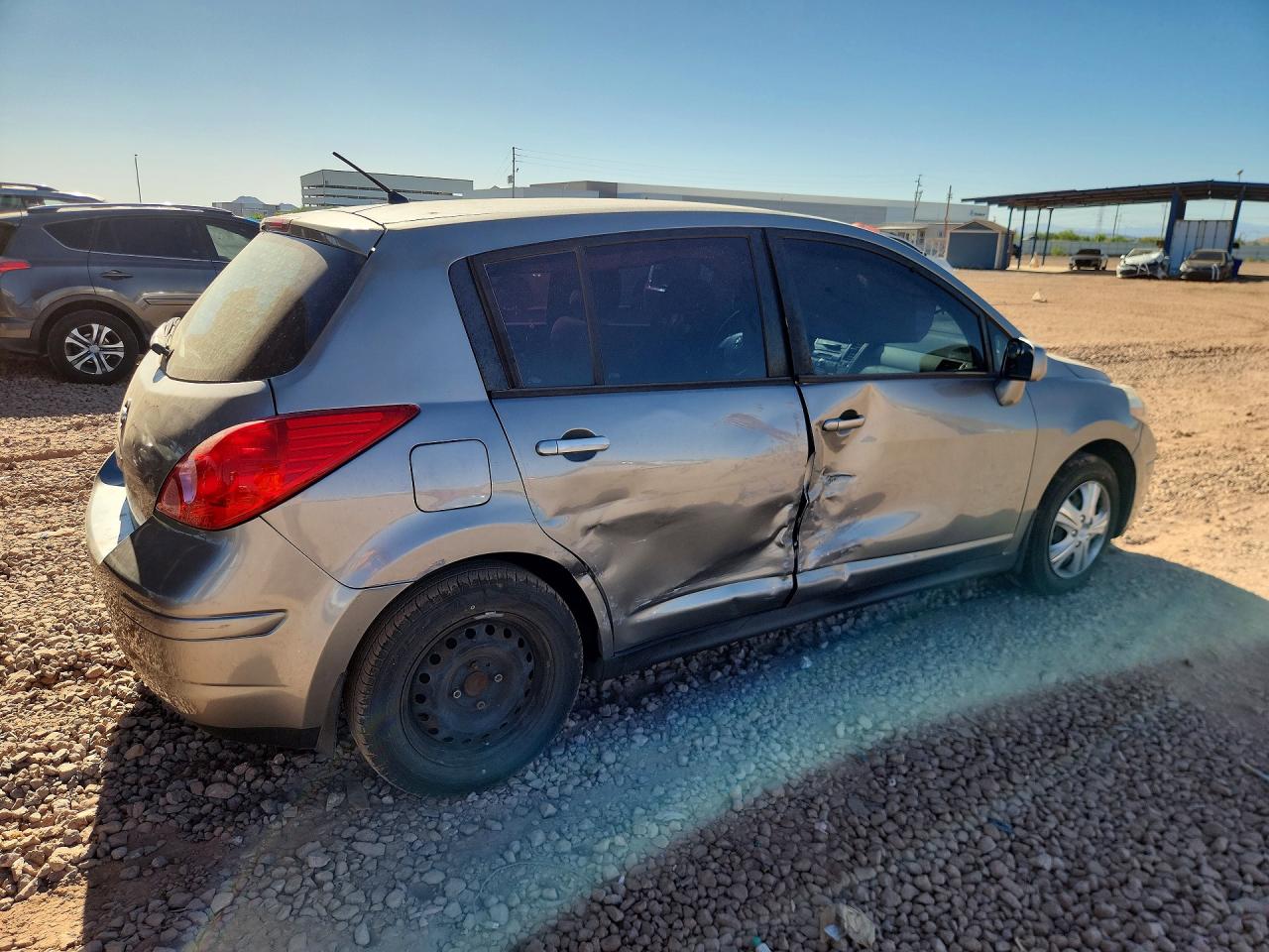 Nissan Versa 1.8 S