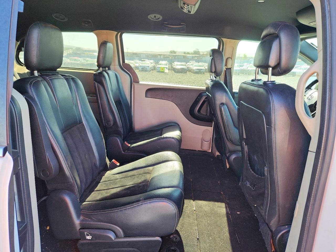 Dodge Caravan Sxt