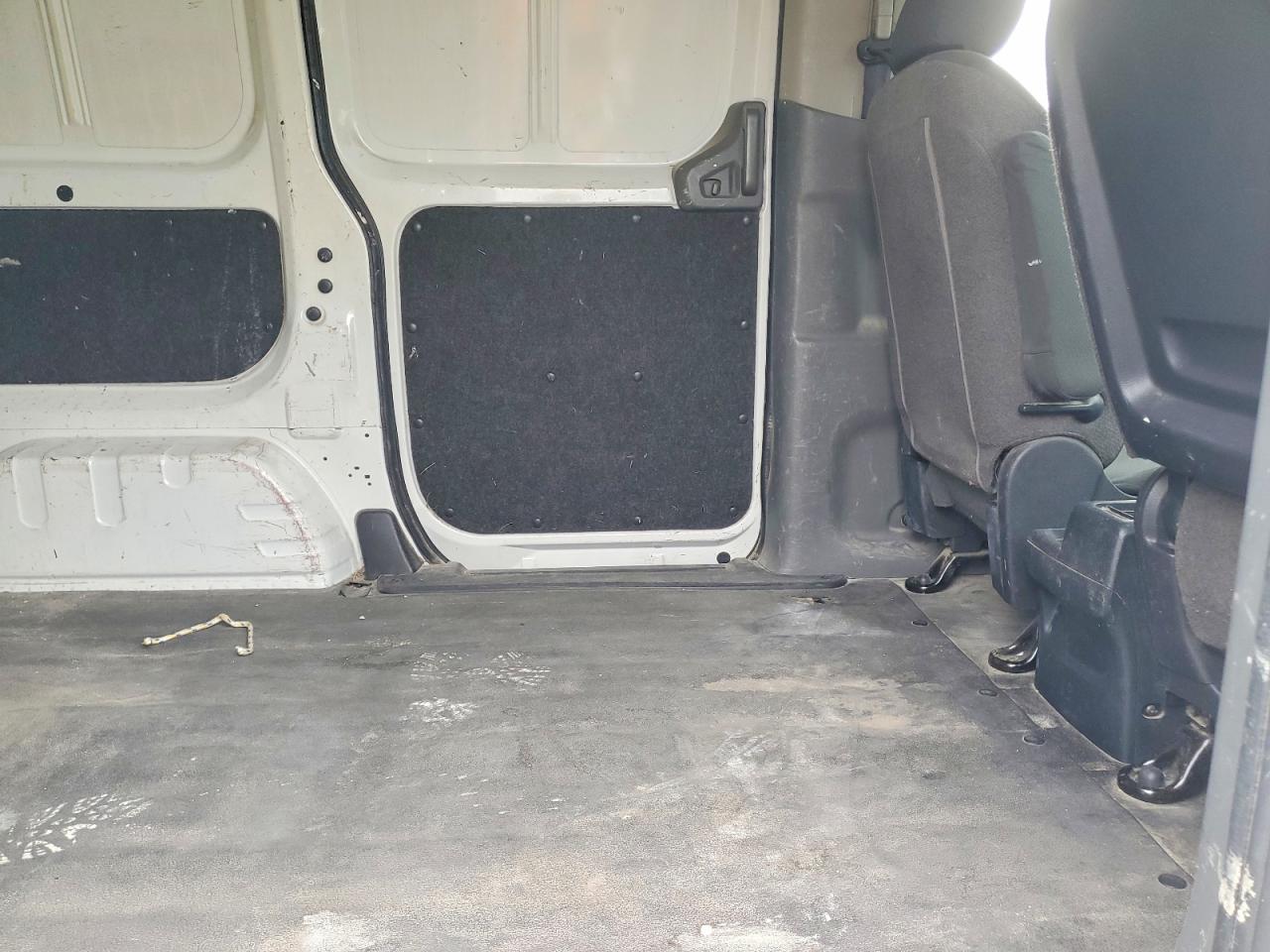 Nissan Nv S