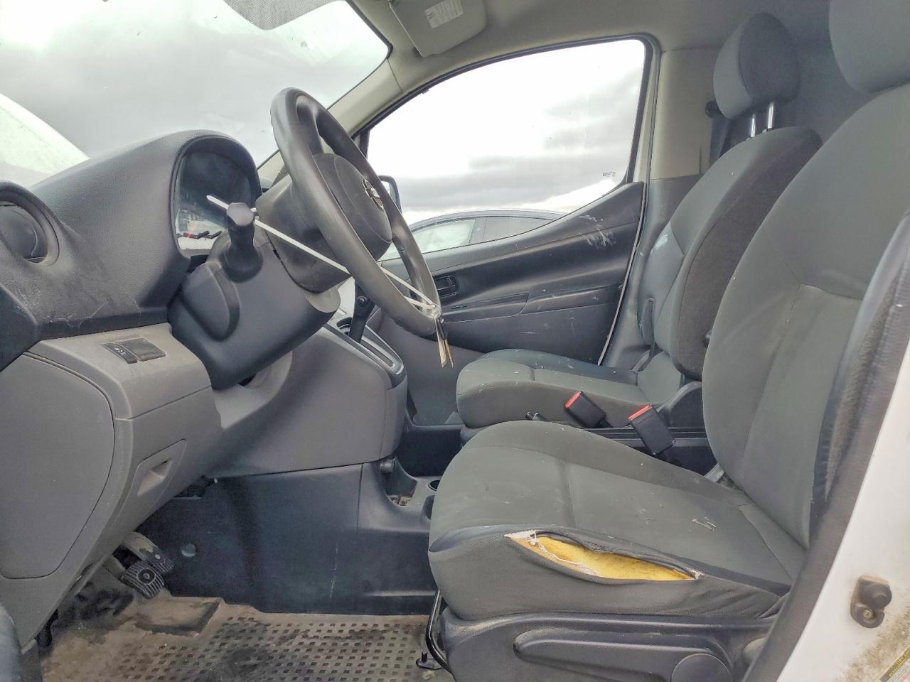 Nissan Nv S