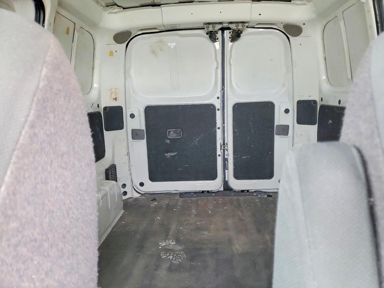 Nissan Nv S