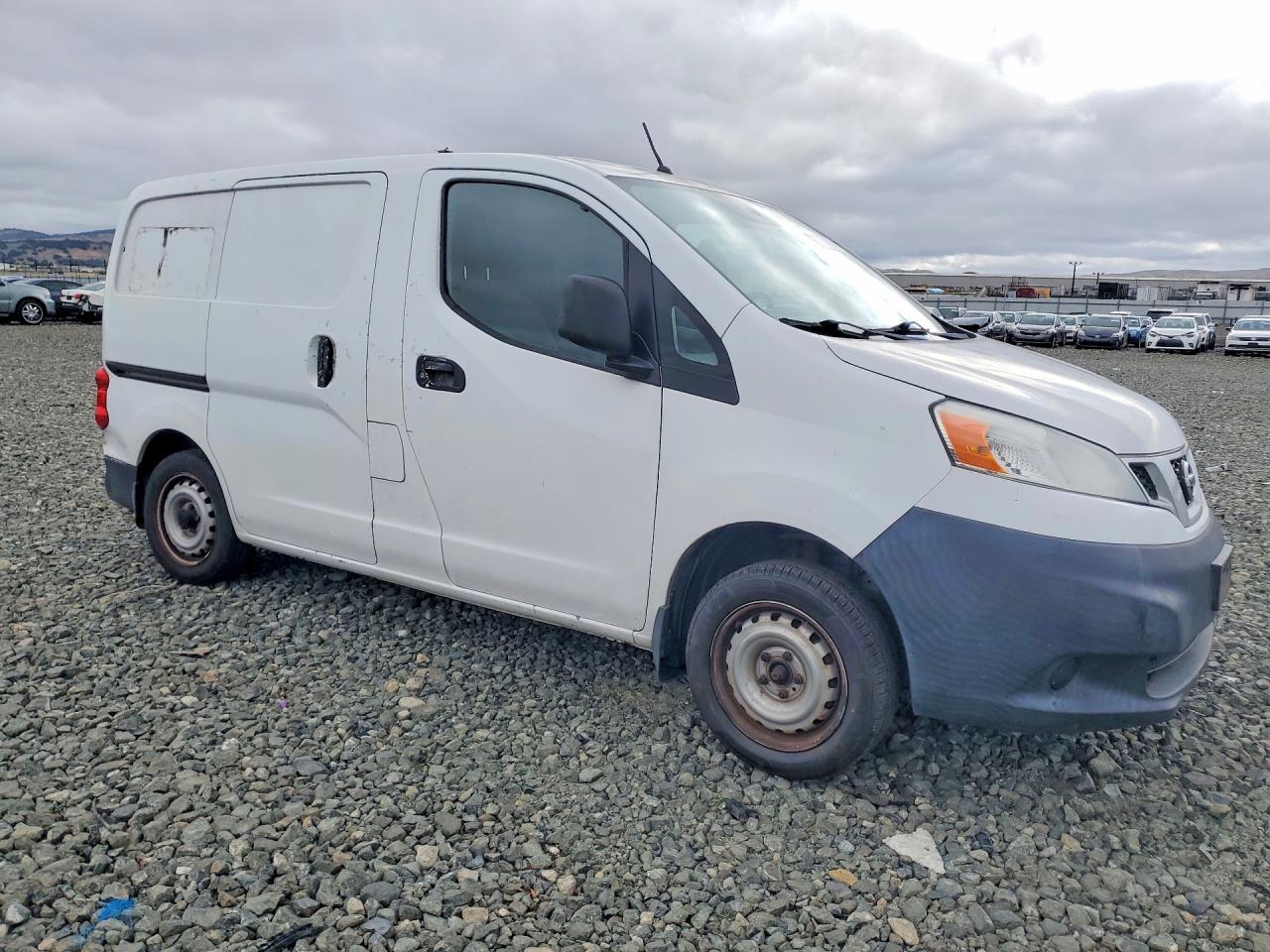 Nissan Nv S