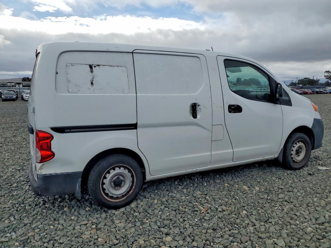 Nissan Nv S