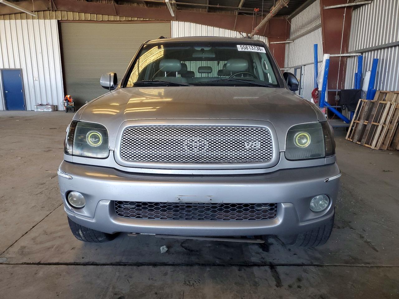 Toyota Sequoia Sr5