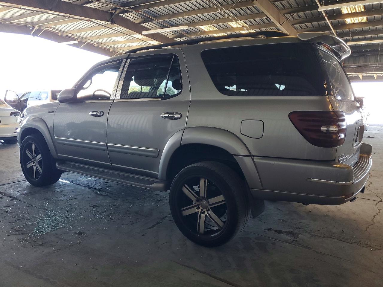 Toyota Sequoia Sr5