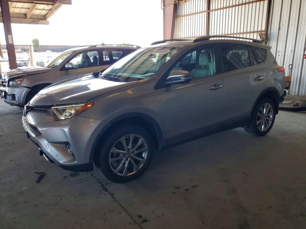 Salvage Toyota RAV4 Image