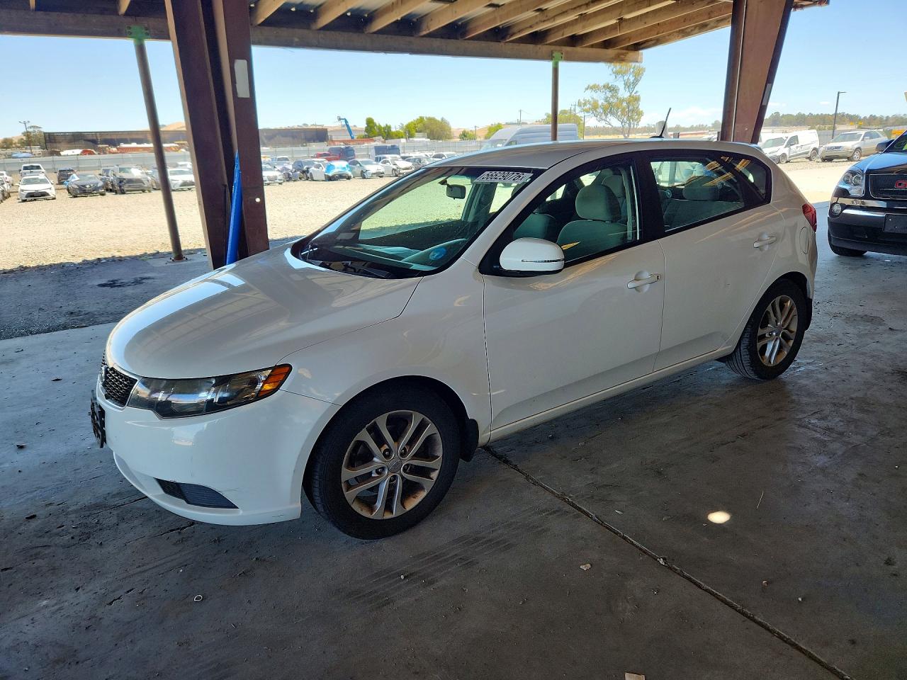 Salvage Kia Forte Image