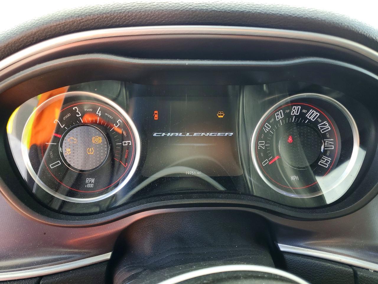 Dodge Challenger Sxt