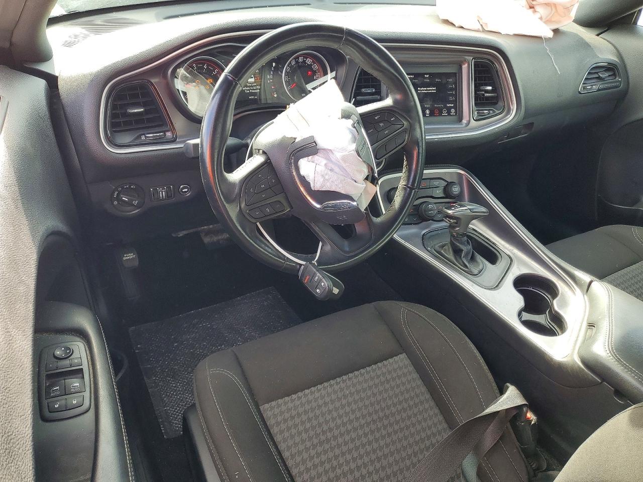 Dodge Challenger Sxt