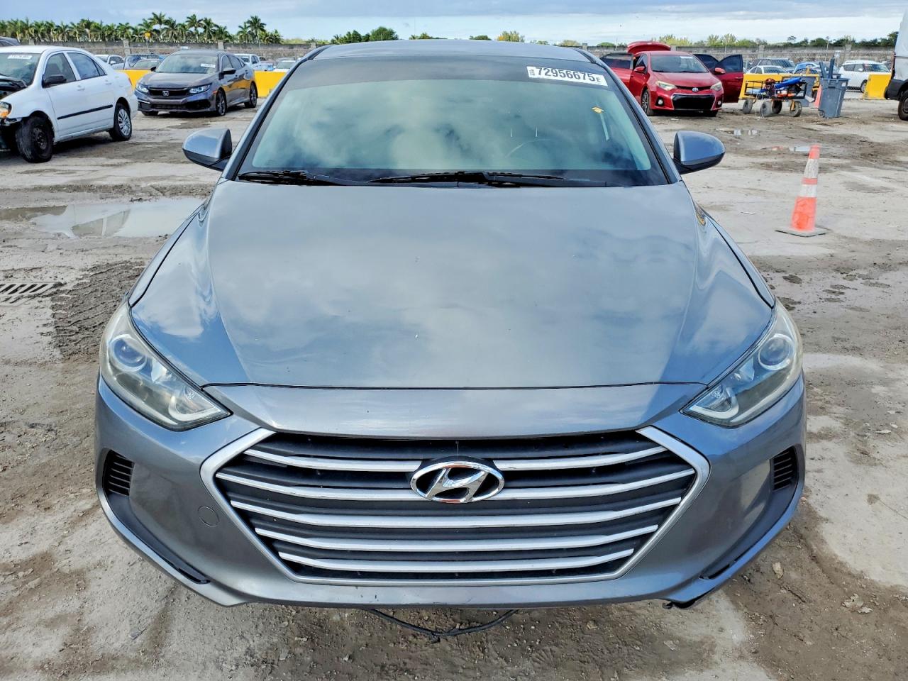 Hyundai ELANTRA Sel