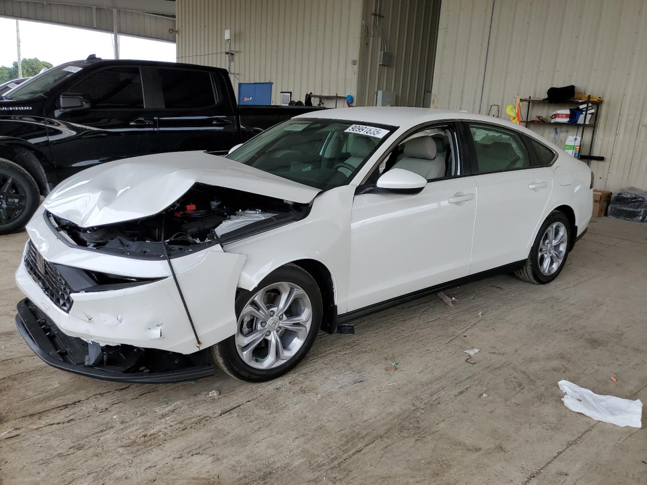 Salvage Honda Accord Image