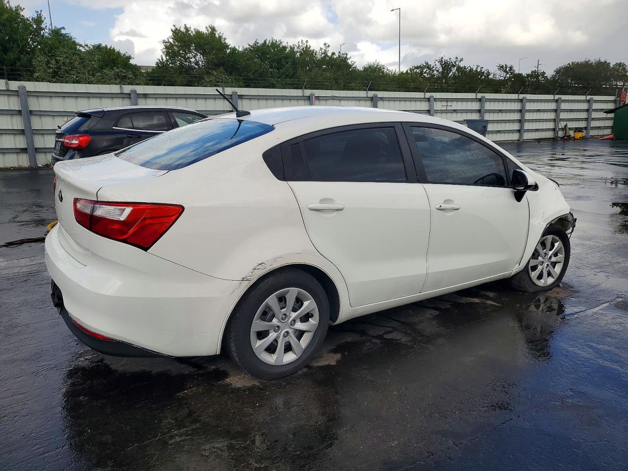 Kia Rio Lx