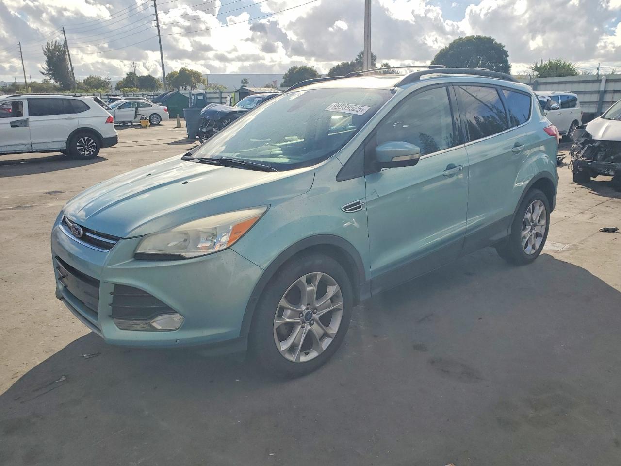 Salvage Ford Escape Image