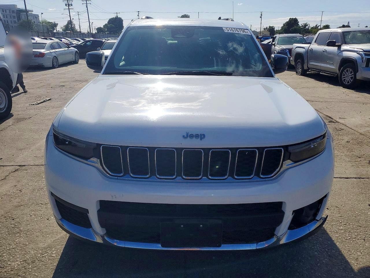 Jeep Cherokee L Laredo