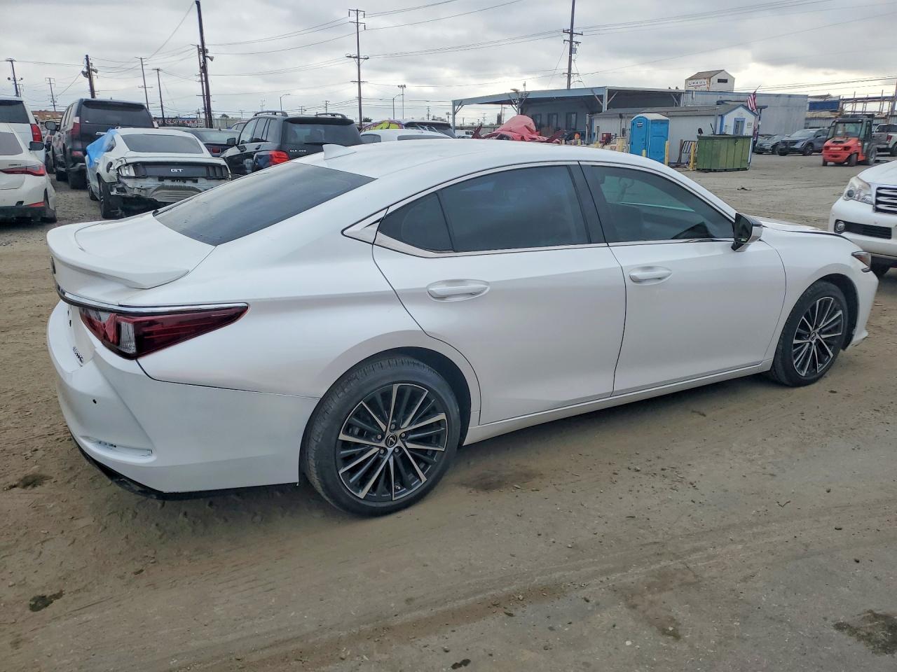 Lexus Es Base