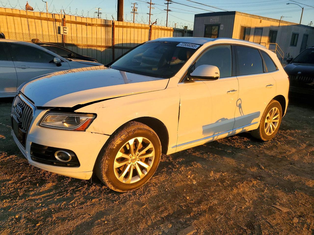 Salvage Audi Q5 Image