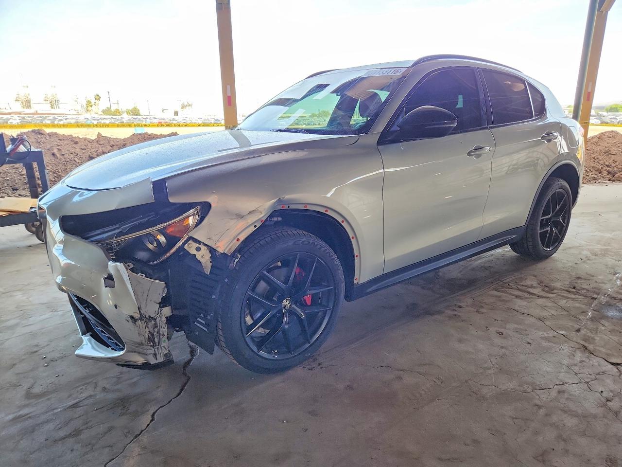 Salvage Alfa Romeo Stelvio Image