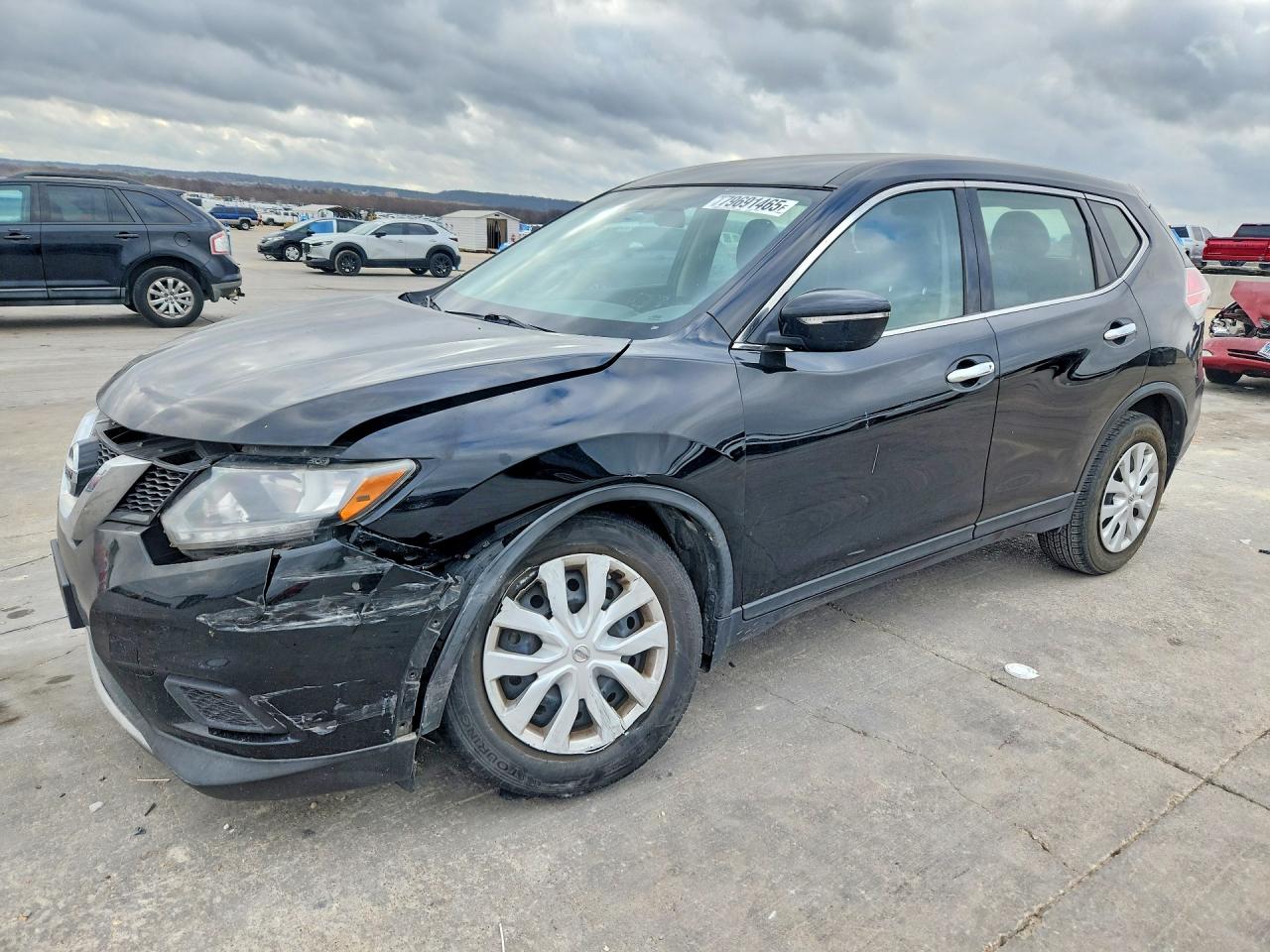 Salvage Nissan Rogue Image