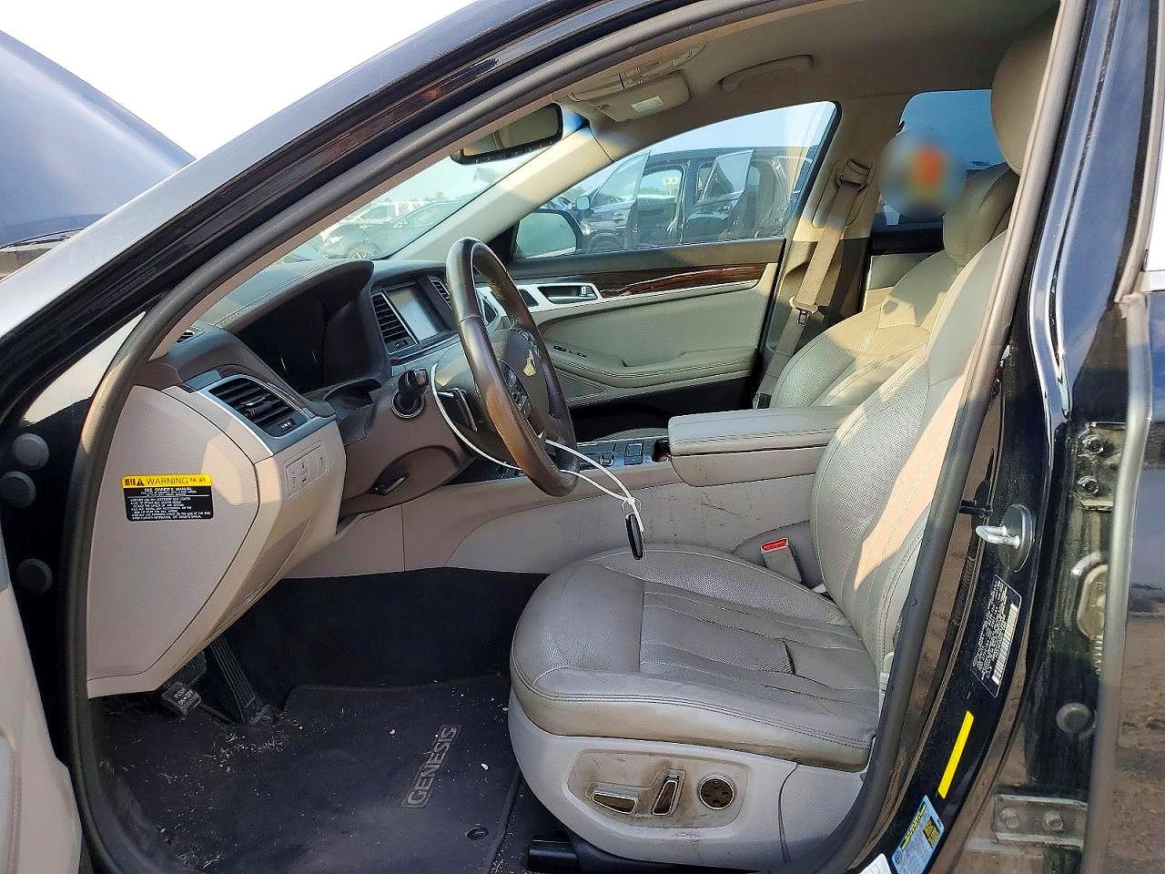 Hyundai Genesis 3.8l