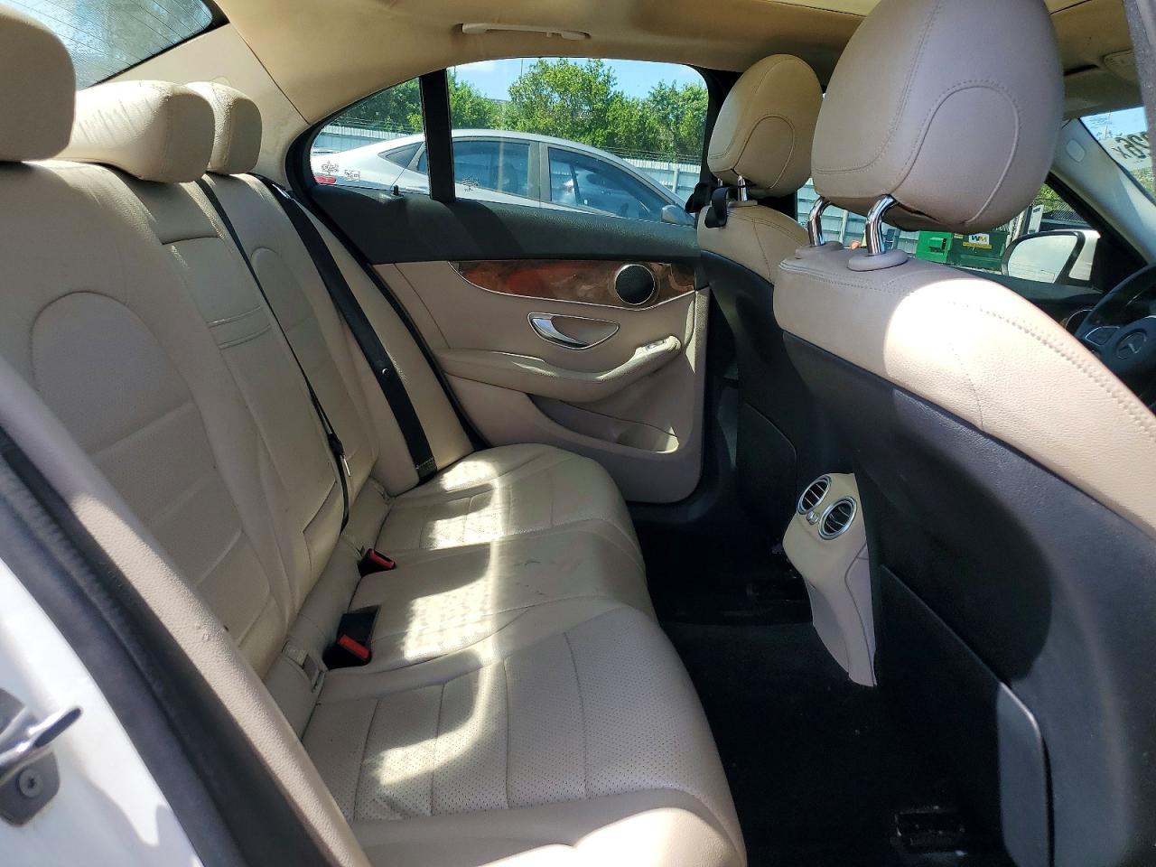 Mercedes-Benz C-Class 300