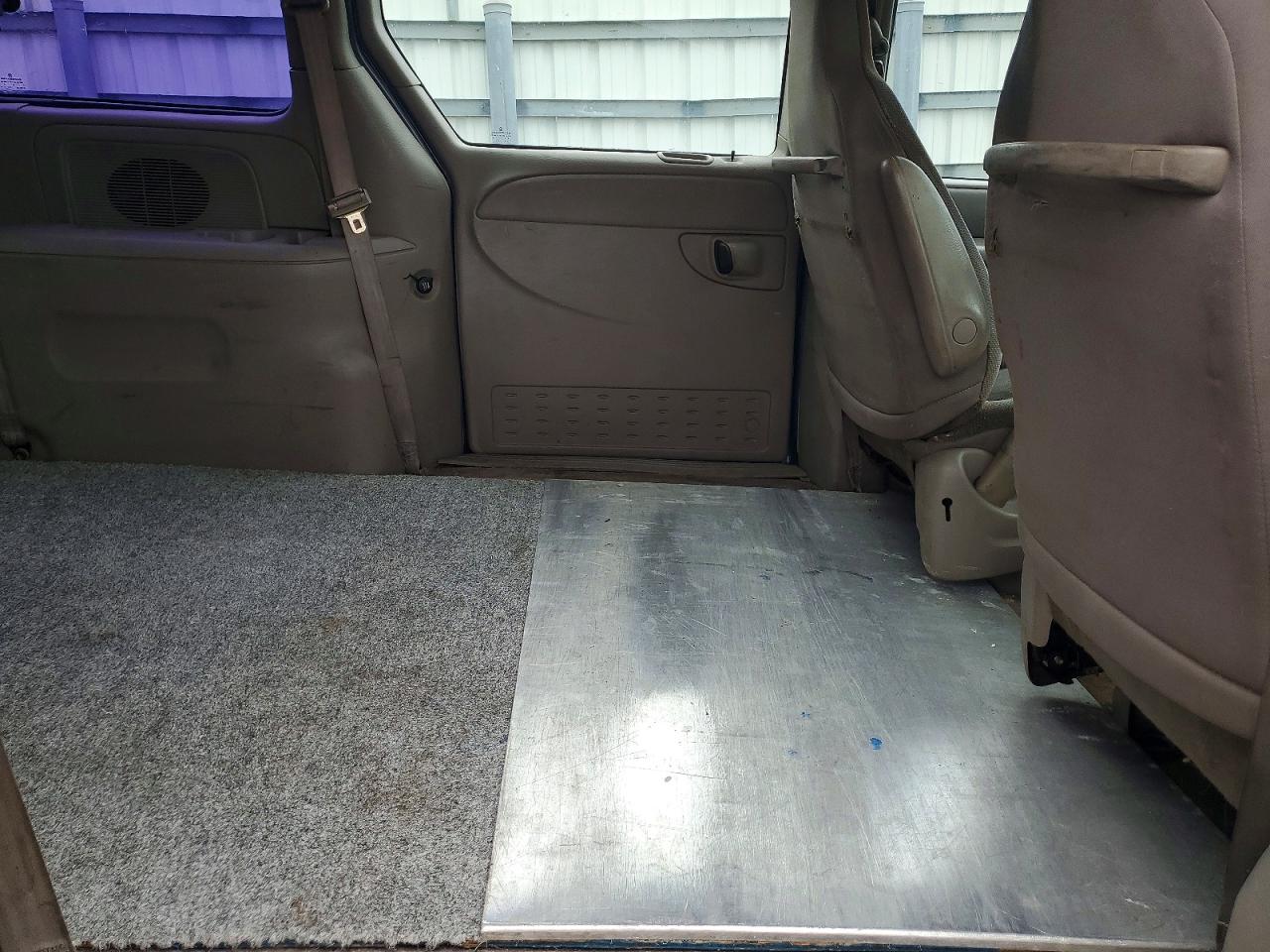 Dodge Caravan Se