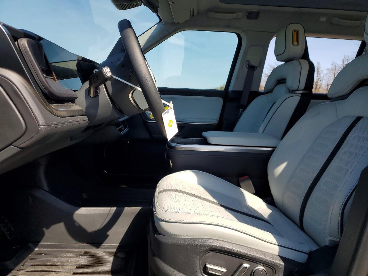 Rivian Ris Adventure