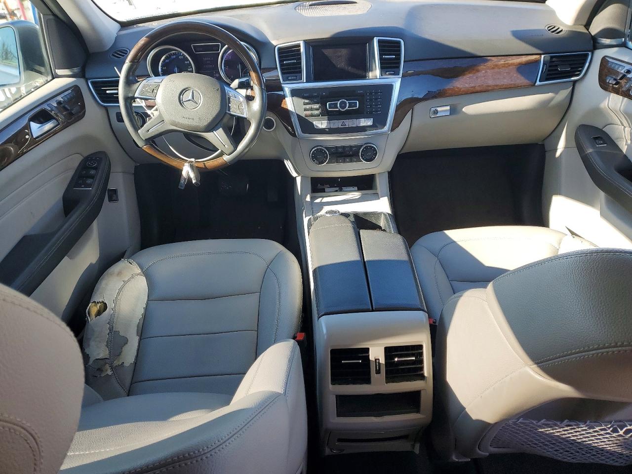 Mercedes-Benz M-Class 350 Bluetec
