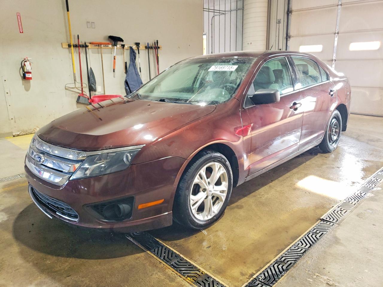 Salvage Ford Fusion Image