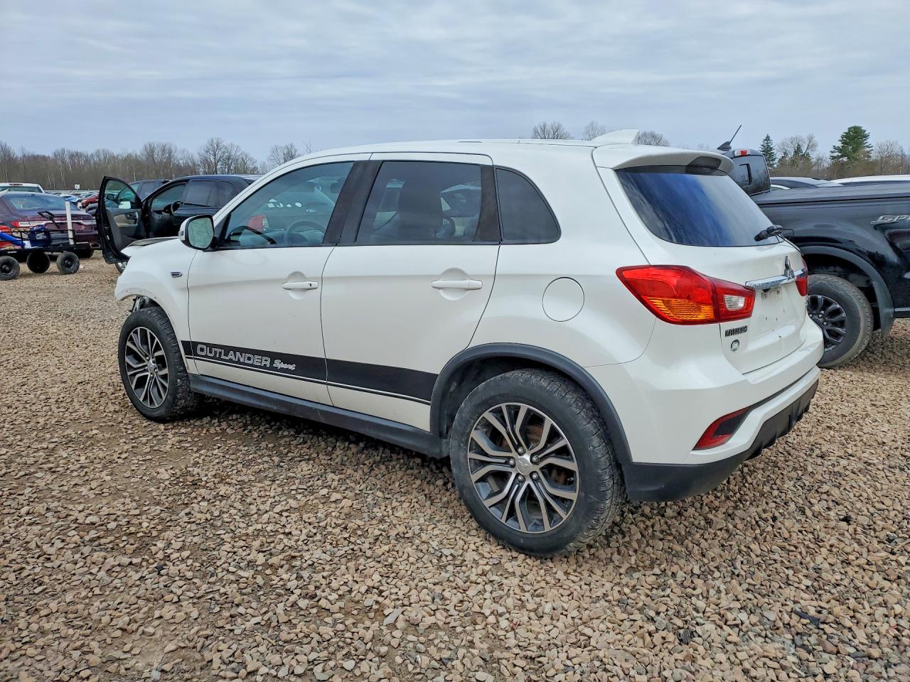 Mitsubishi Outlander Es