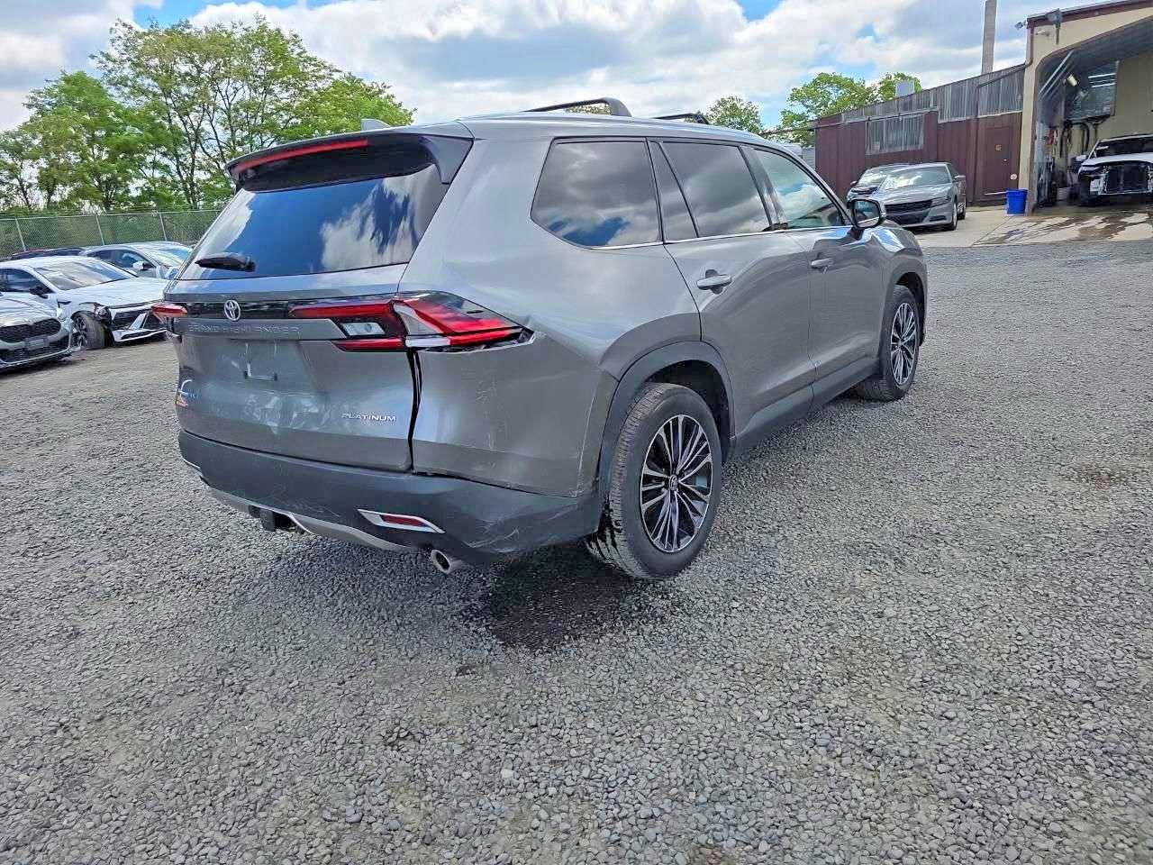 Toyota Grand Highlander Hybrid Max Platinum