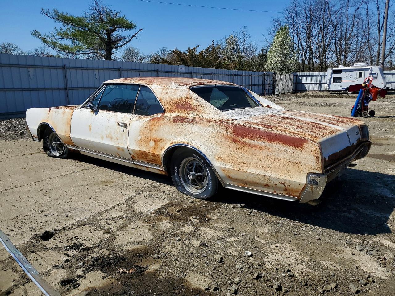 Oldsmobile Cutlass 442