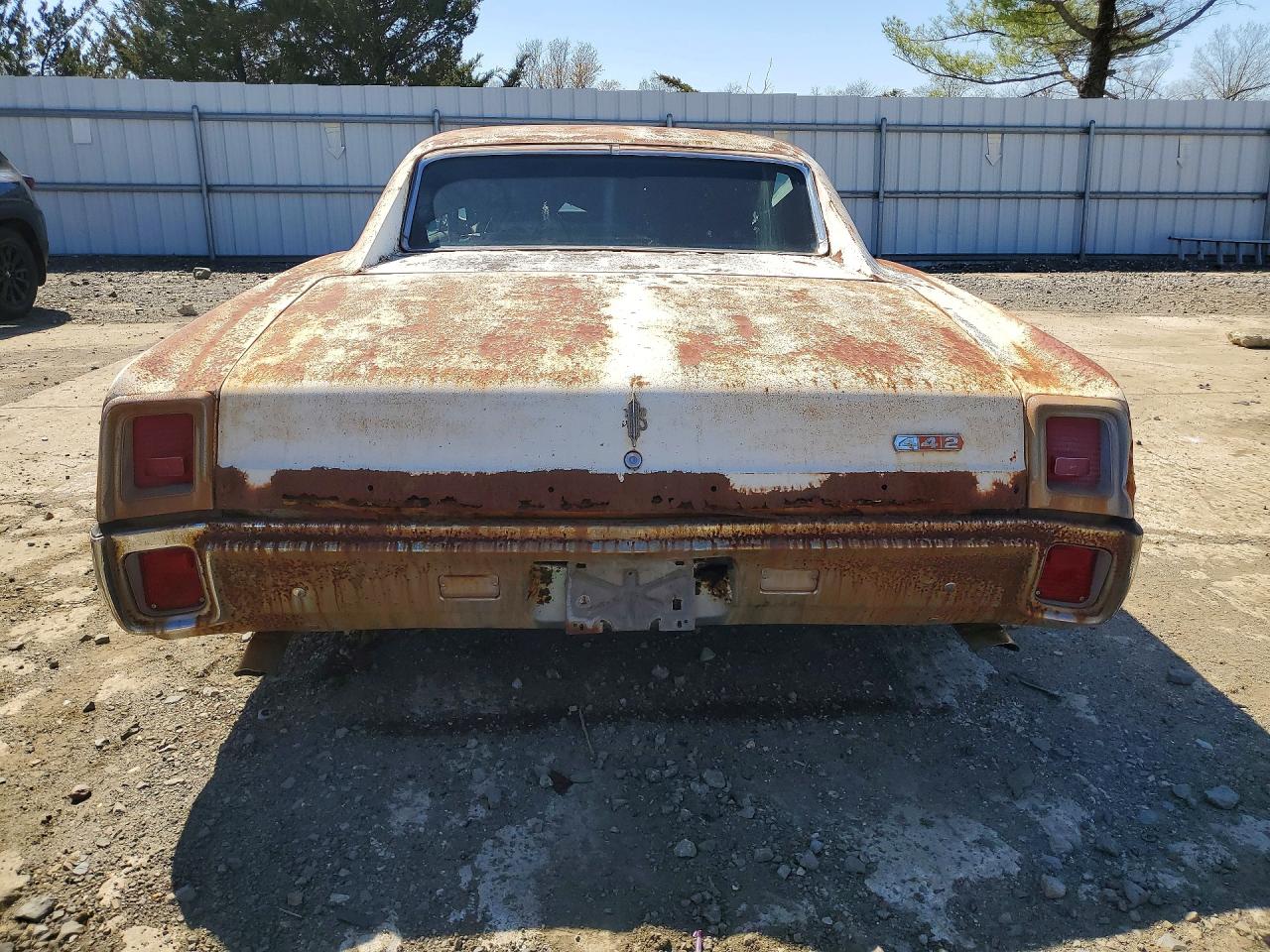Oldsmobile Cutlass 442