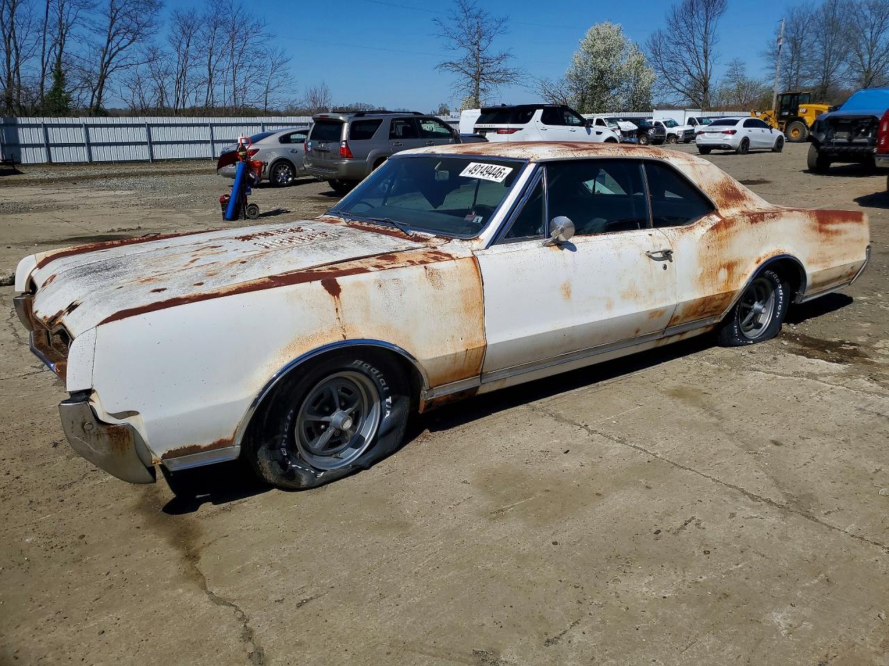 Salvage Oldsmobile Cutlass Image