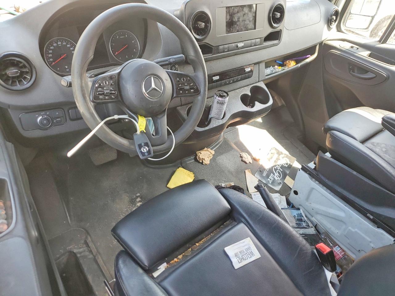 Mercedes-Benz Sprinter 2500