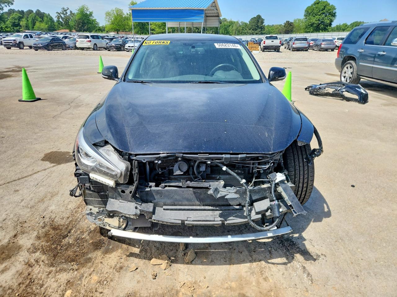 INFINITI Q50 Luxe