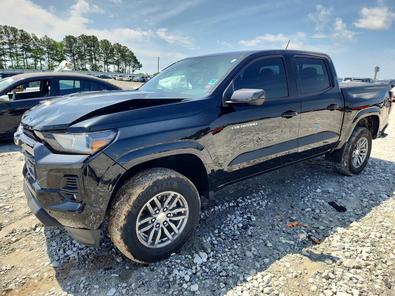 Salvage Chevrolet Colorado Image