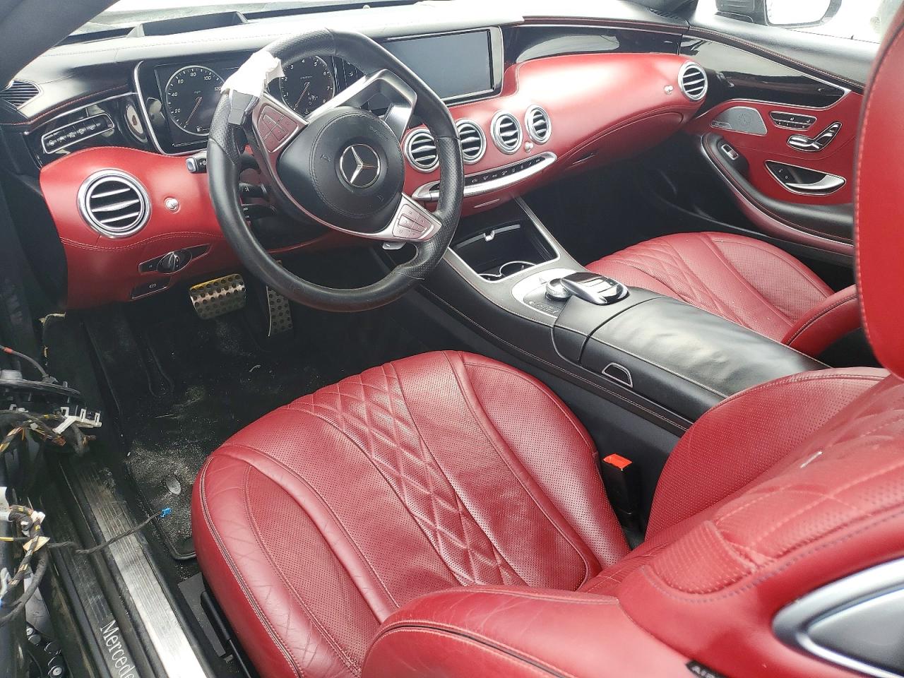 Mercedes-Benz S-Class 550