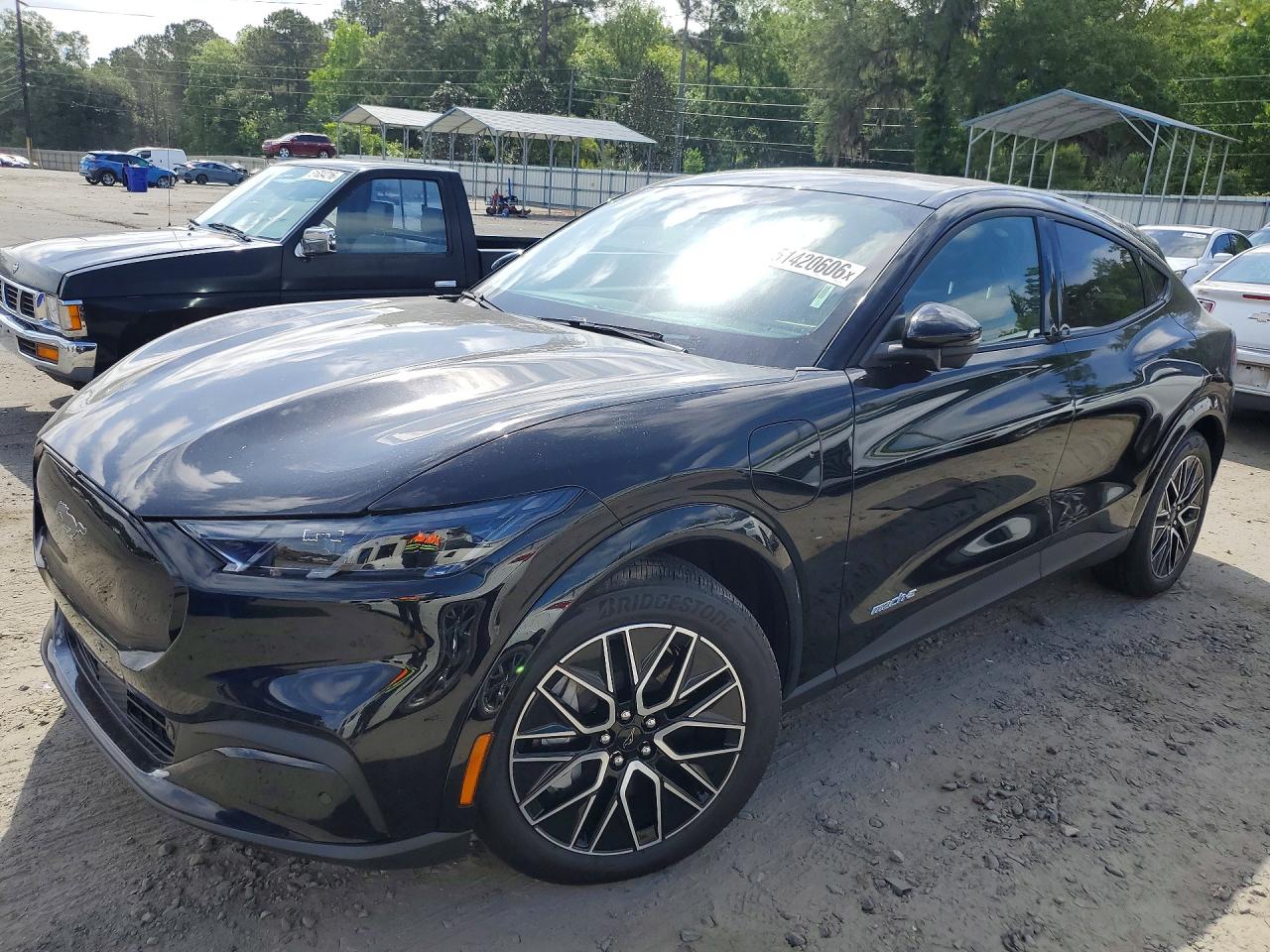 Salvage Ford Mustang Image